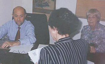 Prof.  F. Schwarz, Lic. A.S. Karacic, Directora de la EEO Prof.L. Rosell